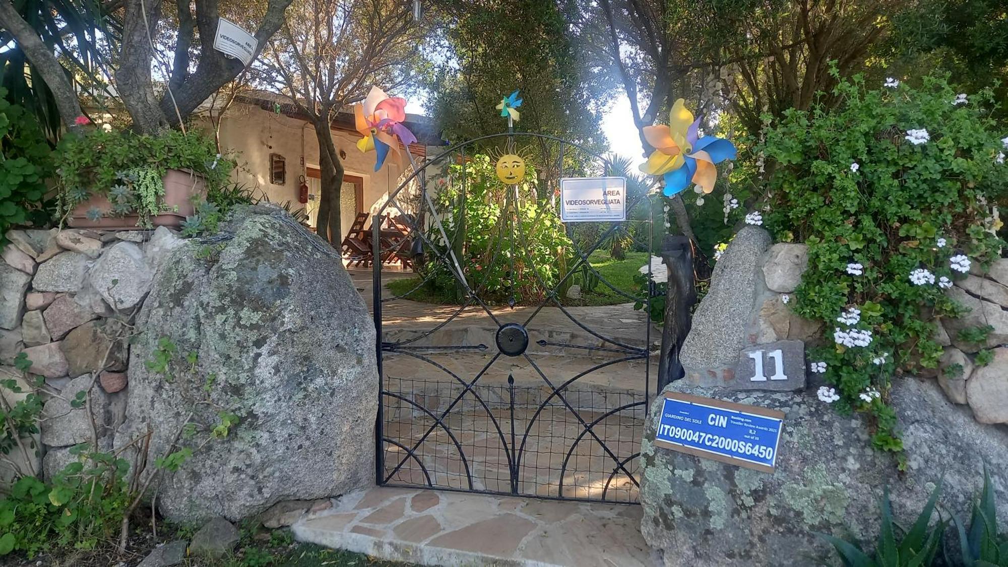 올비아 Giardino Del Sole B&B 외부 사진